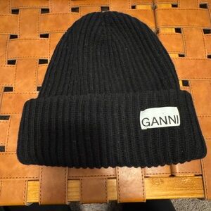 Ganni Black Ribbed Beanie